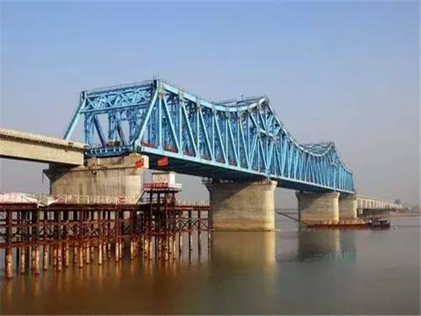 貴州生米大橋——GPZ(2009)盆式支座昌東大道段 快速路改造工程